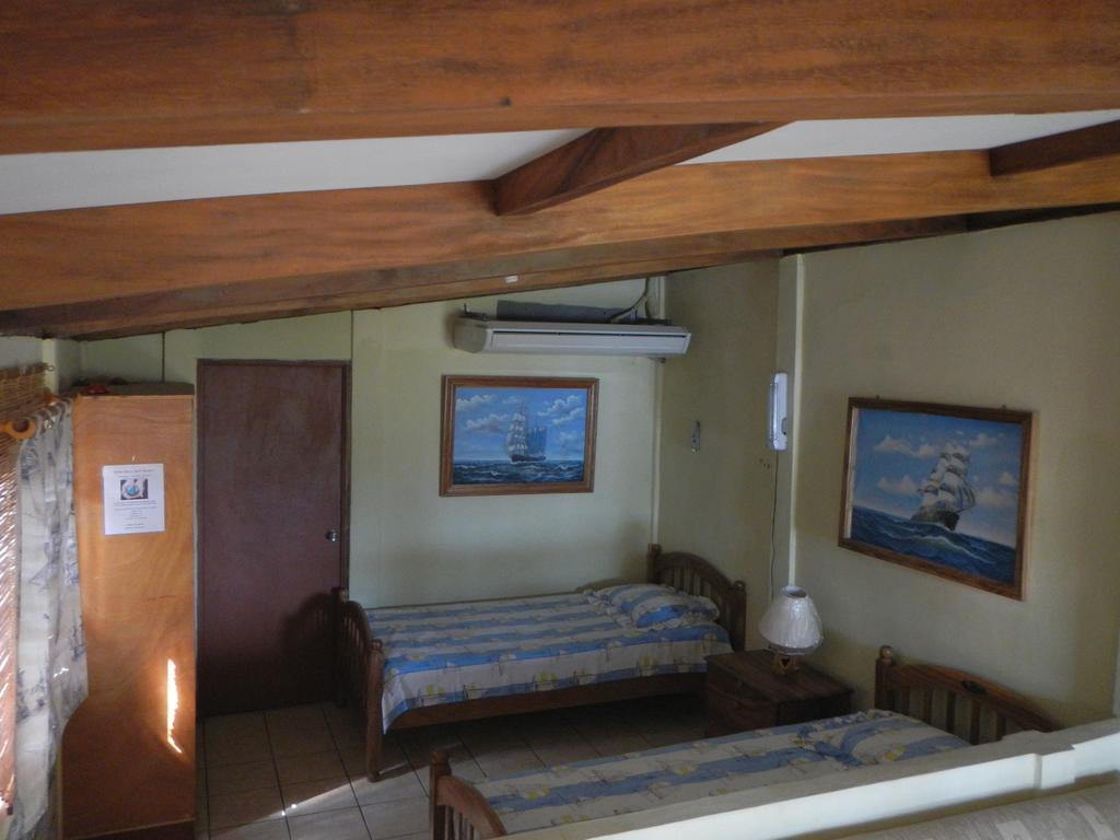 Punta Roca Surf Resort لا ليبرتاد الغرفة الصورة